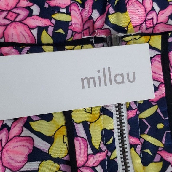 MILLAU Crop Top - Picture 6 of 6